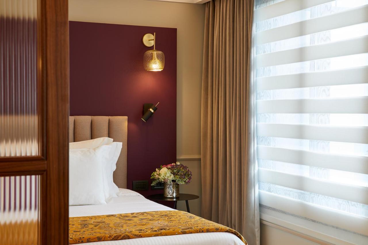 怡东酒店 塞萨洛尼基 外观 照片 A room at the hotel