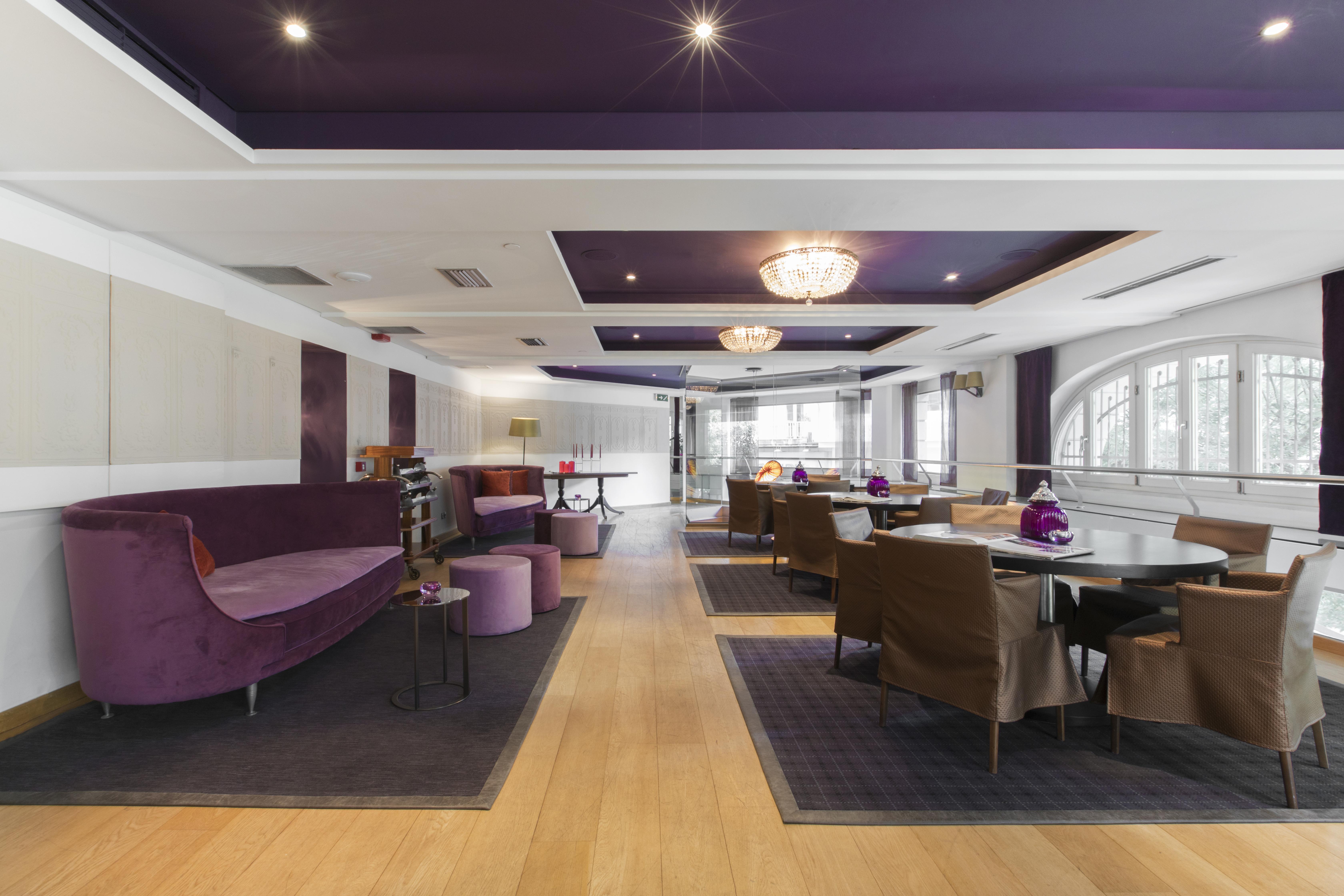 怡东酒店 塞萨洛尼基 外观 照片 The lounge at the station