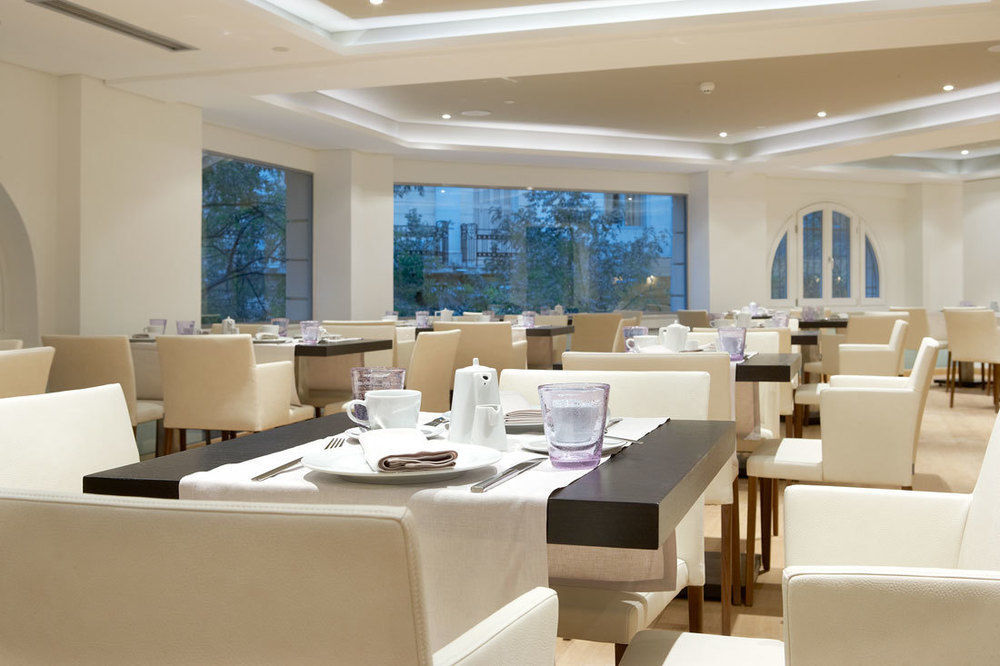 怡东酒店 塞萨洛尼基 外观 照片 The restaurant